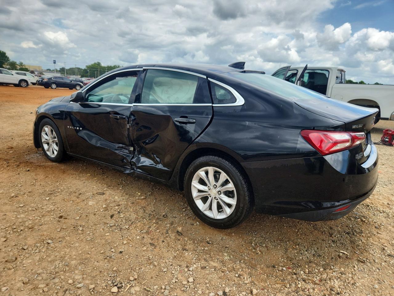 2019 CHEVROLET MALIBU LT — снимка 2