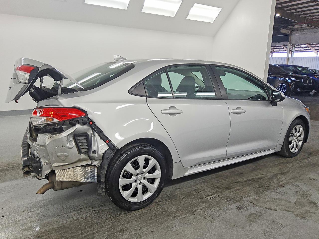 2021 TOYOTA COROLLA LE — снимка 3