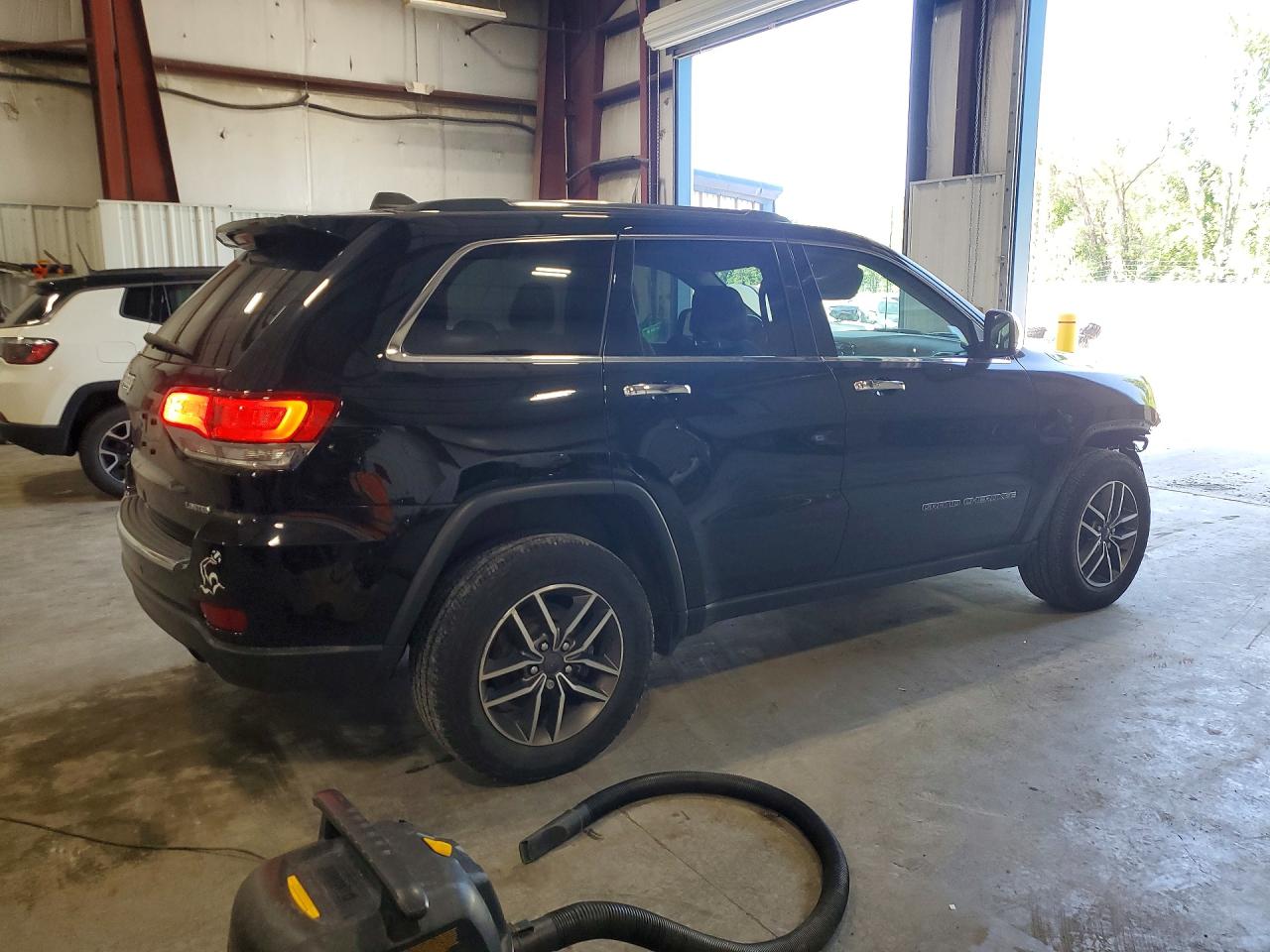 2021 JEEP GRAND CHEROKEE LIMITED — снимка 3