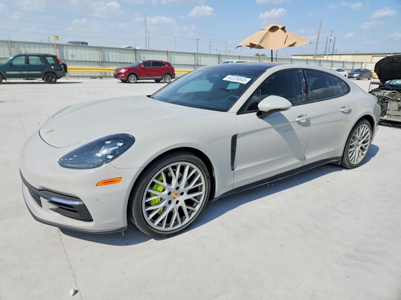 2018 PORSCHE PANAMERA 4