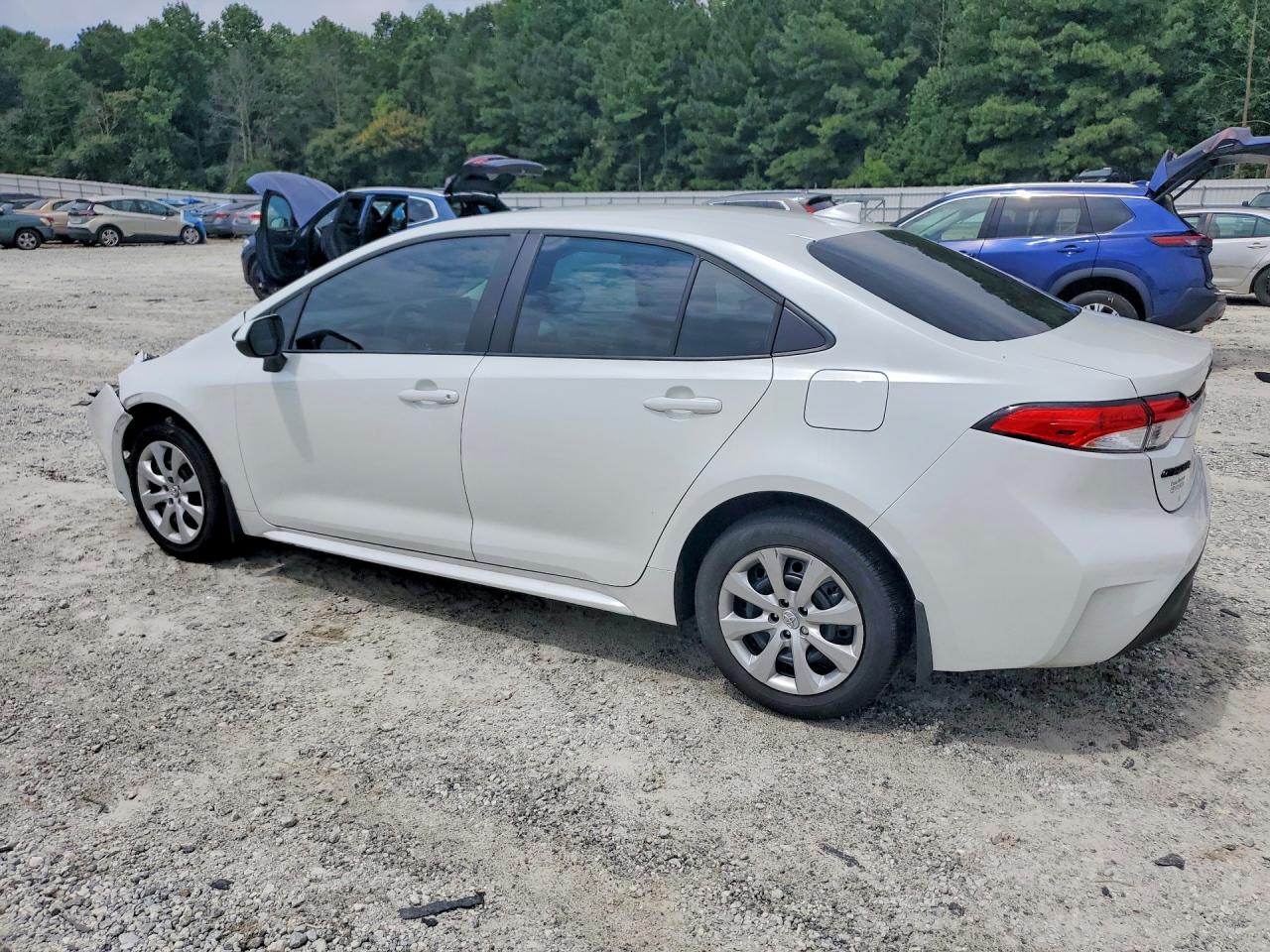 2026 TOYOTA COROLLA LE — снимка 2