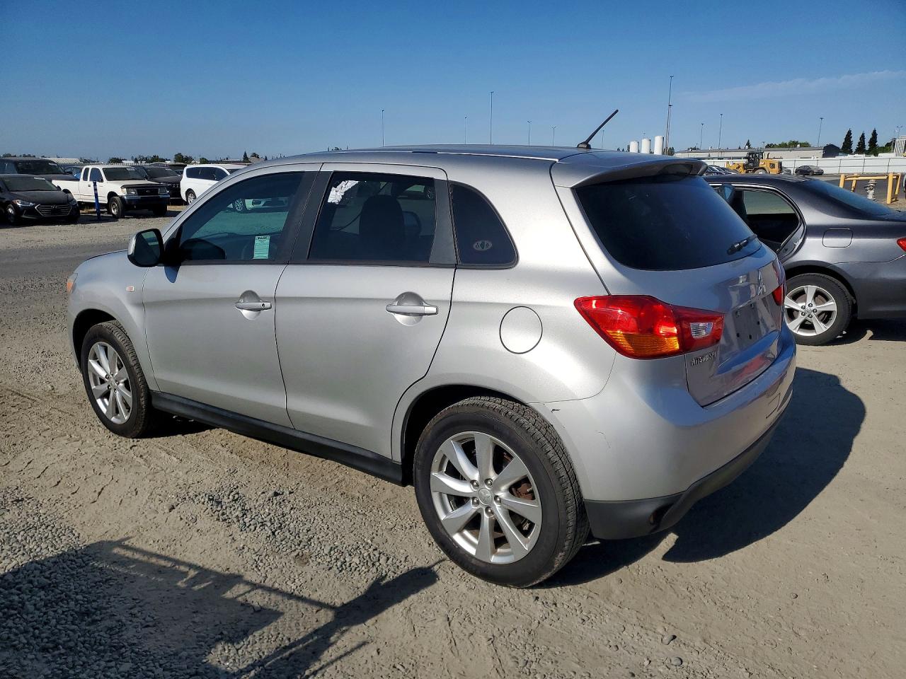 2015 MITSUBISHI OUTLANDER SPORT ES — снимка 2