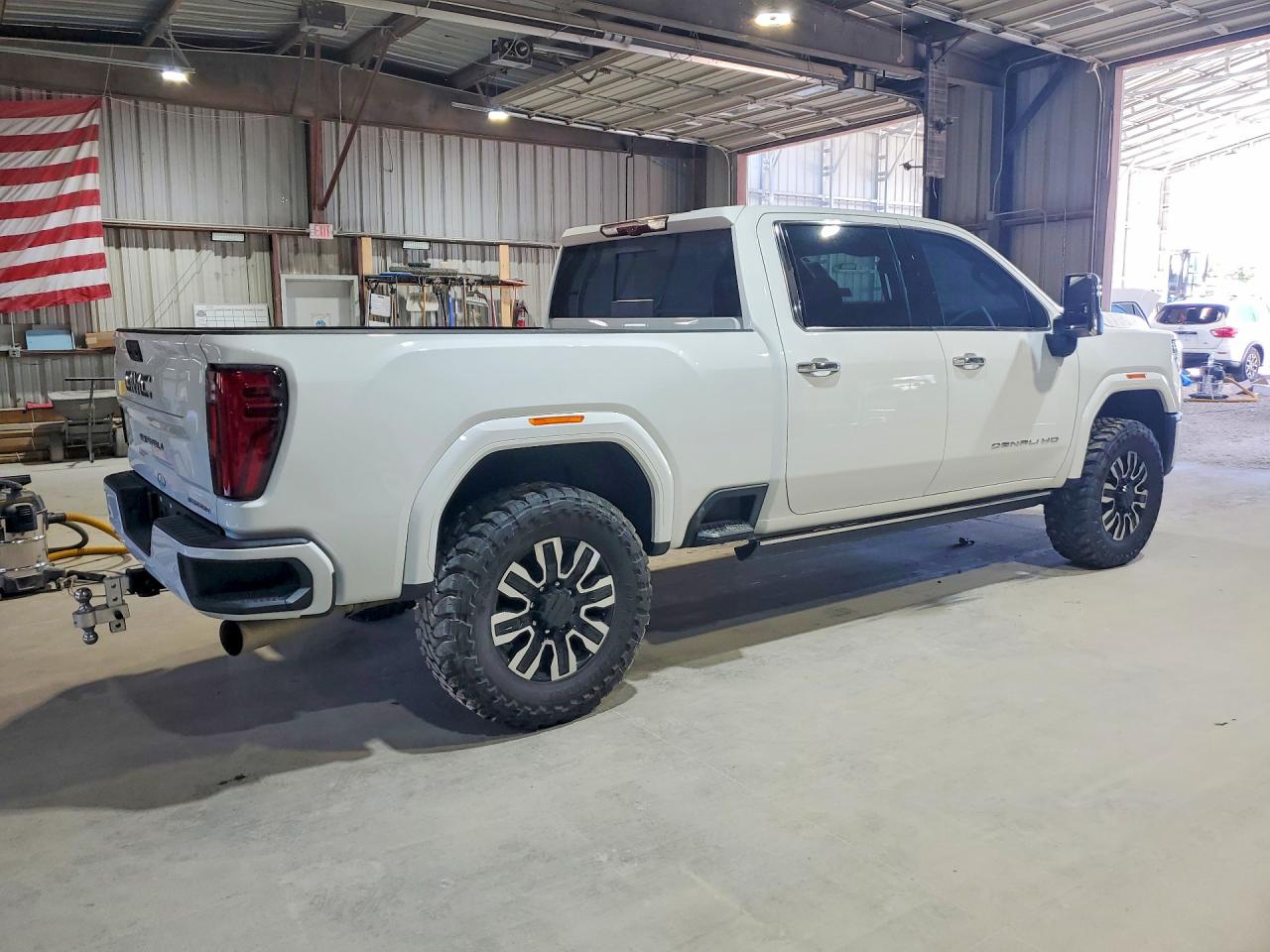 2025 GMC SIERRA K2500 DENALI ULTIMATE — снимка 3
