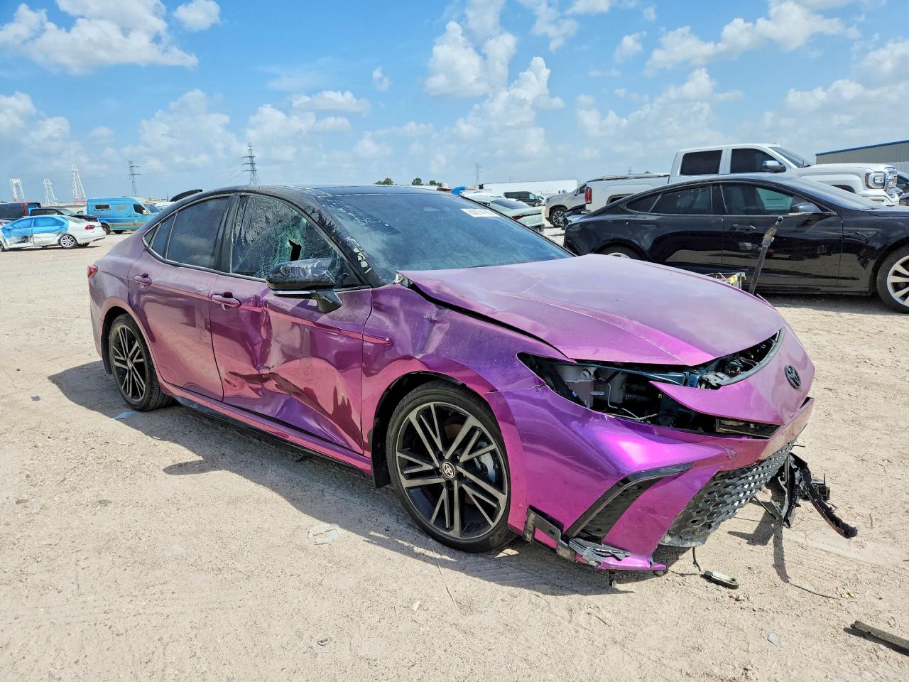 2025 TOYOTA CAMRY XSE — снимка 4