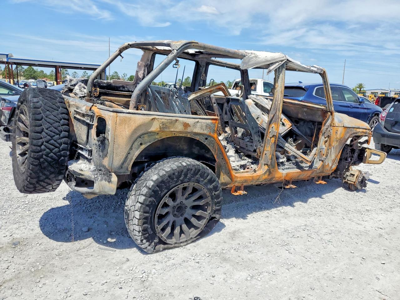2017 JEEP WRANGLER UNLIMITED SAHARA — снимка 3