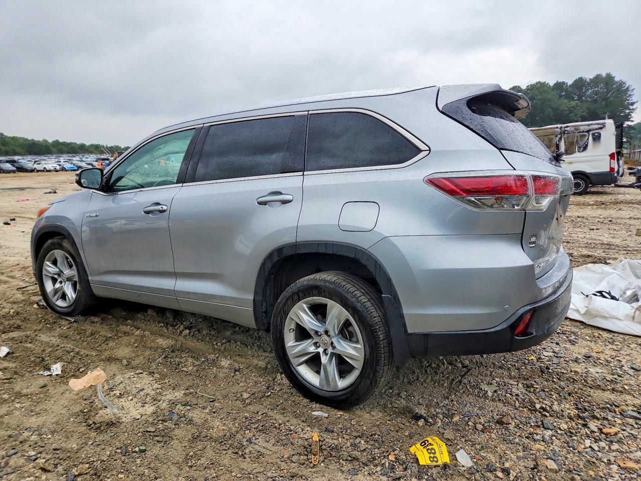 2015 TOYOTA HIGHLANDER HYBRID LIMITED PLATINUM — снимка 2