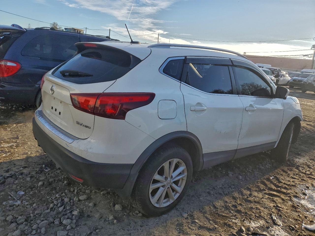 2017 NISSAN ROGUE SPORT SV — снимка 3