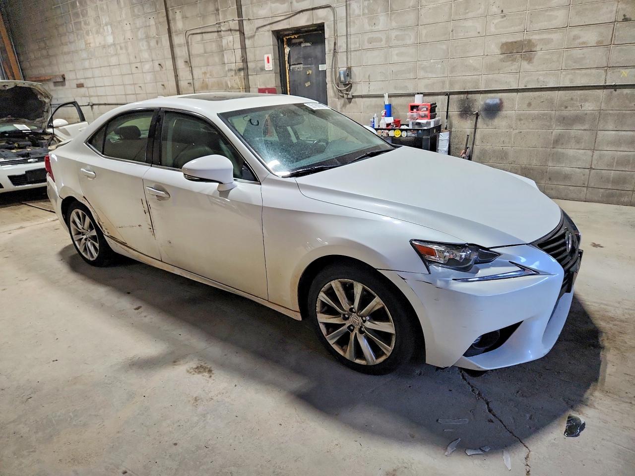 2015 LEXUS IS 250 — снимка 4