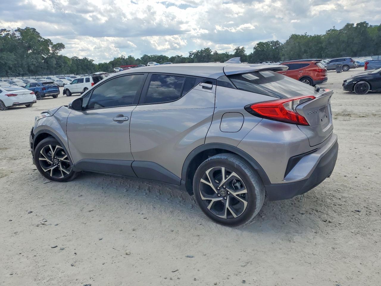 2019 TOYOTA C-HR XLE — снимка 2