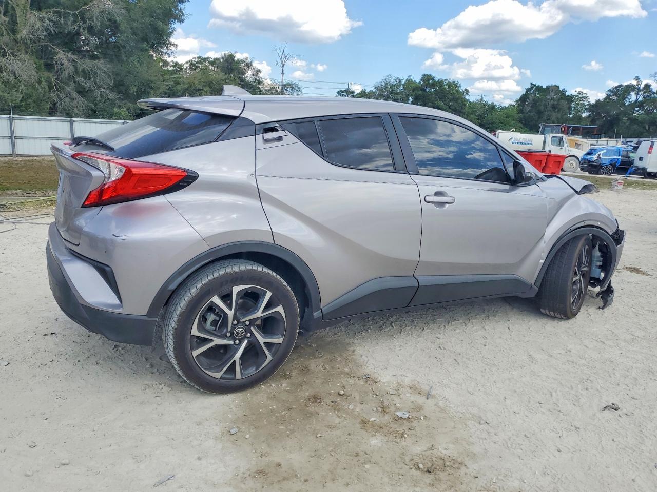 2019 TOYOTA C-HR XLE — снимка 3