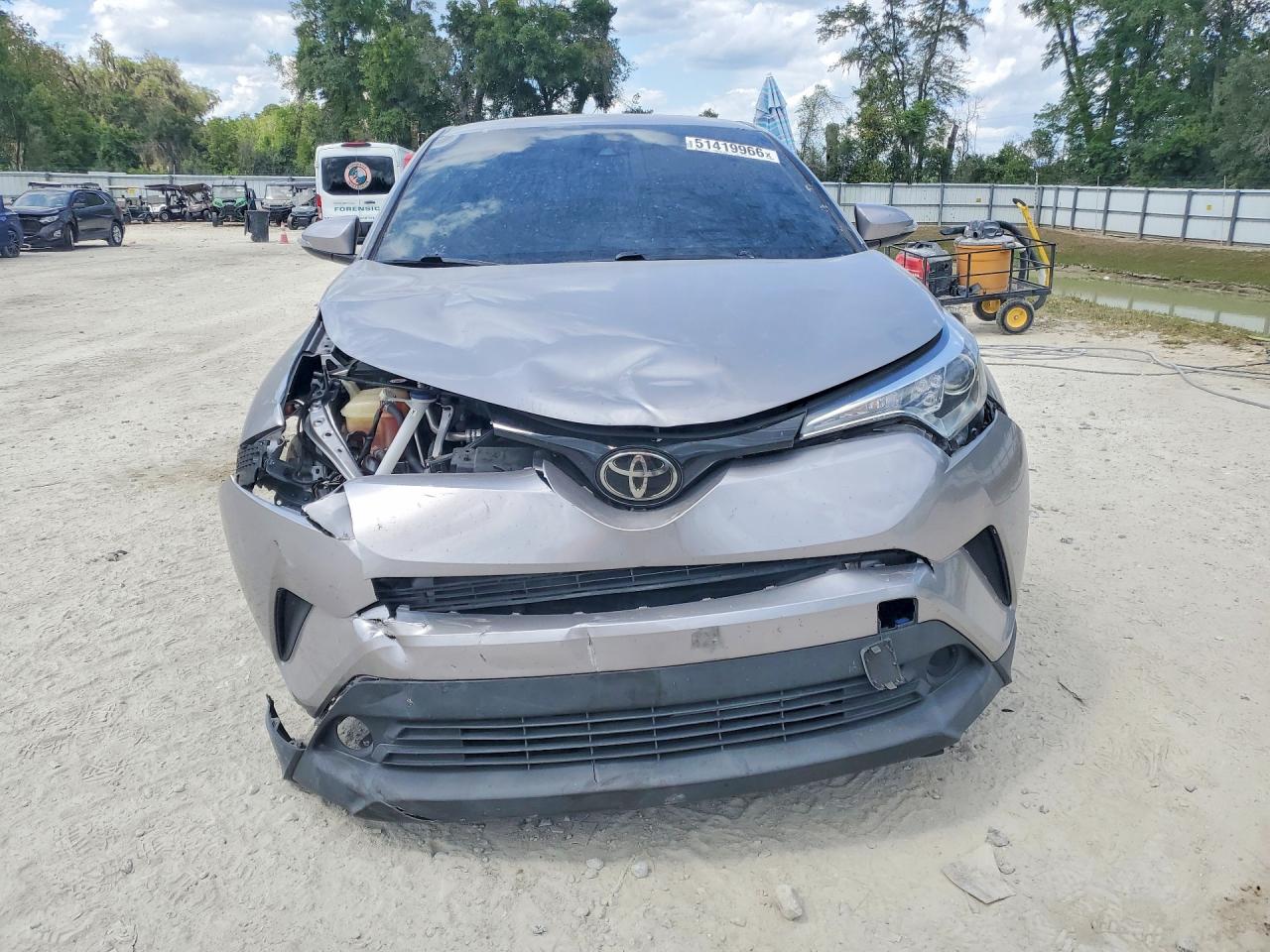 2019 TOYOTA C-HR XLE — снимка 5
