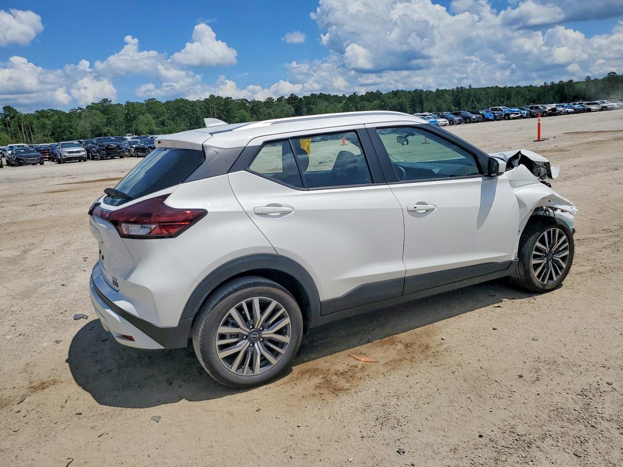 2024 NISSAN KICKS SV — снимка 3