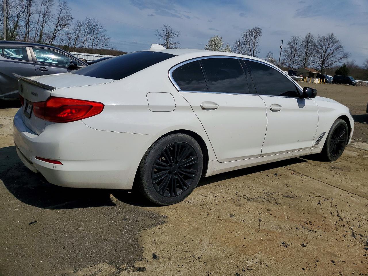 2019 BMW 530 XI — снимка 3