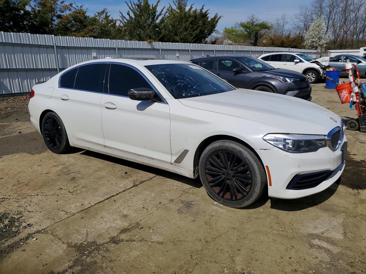 2019 BMW 530 XI — снимка 4