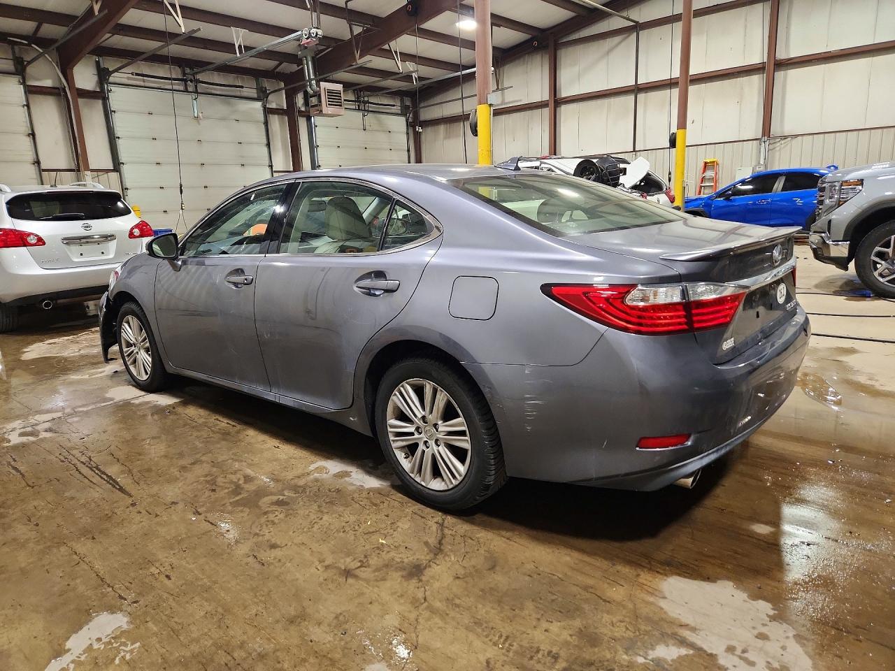 2013 LEXUS ES 350 — снимка 2
