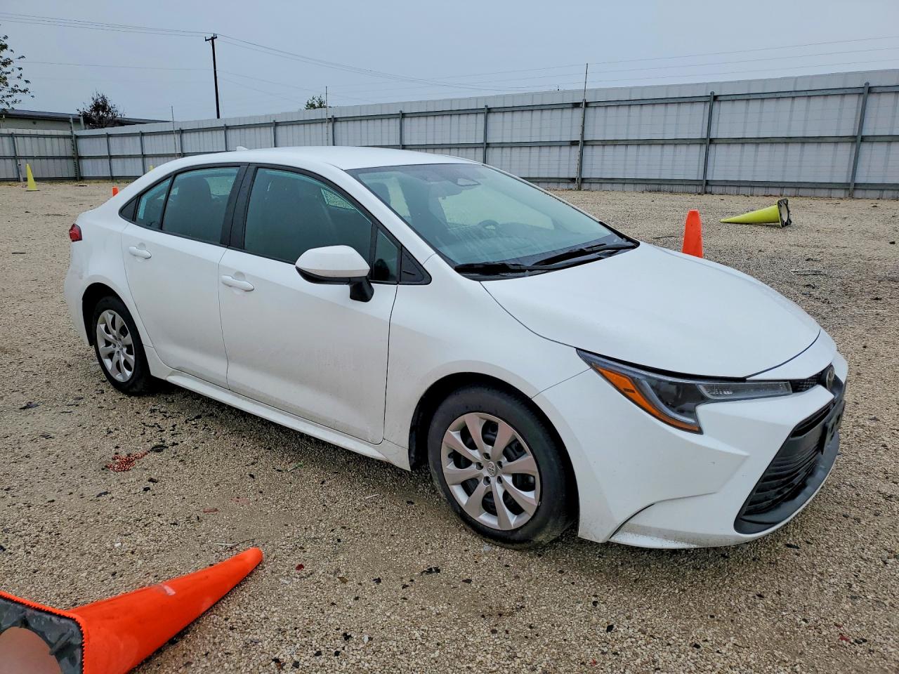 2025 TOYOTA COROLLA LE — снимка 4