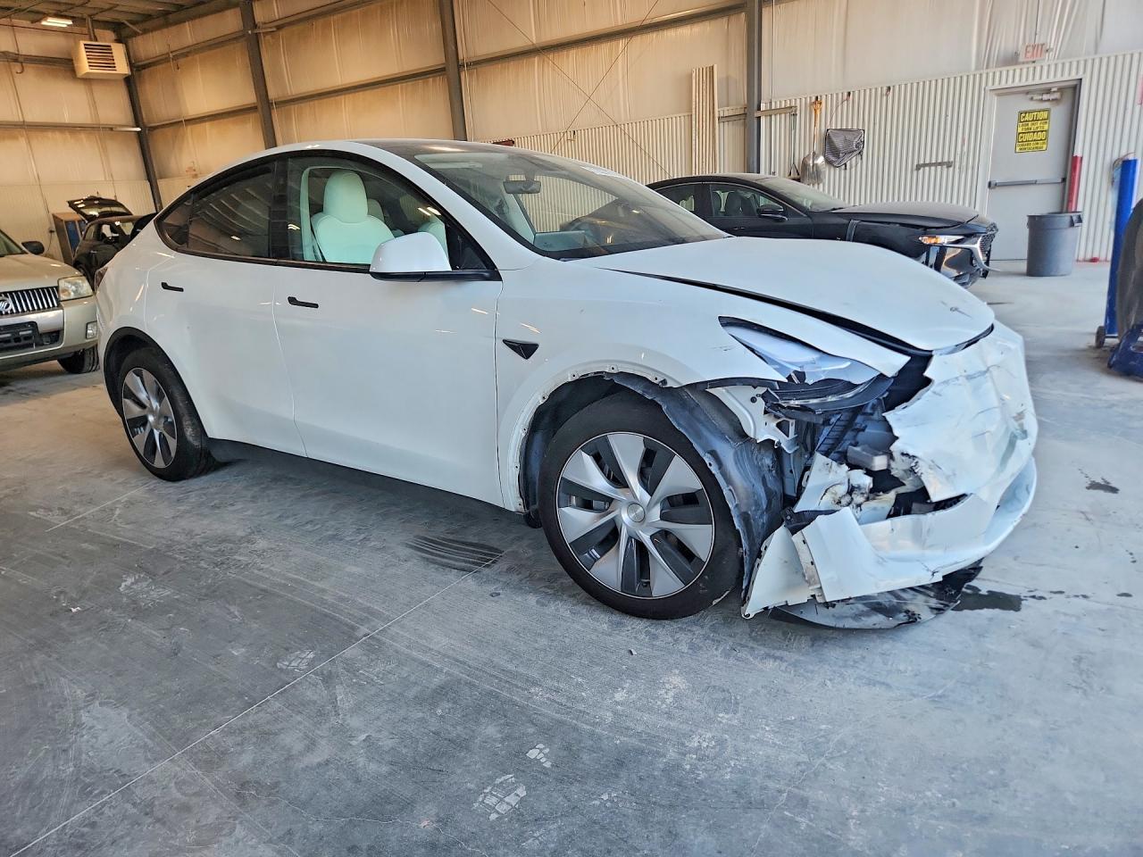 2023 TESLA MODEL Y — снимка 4
