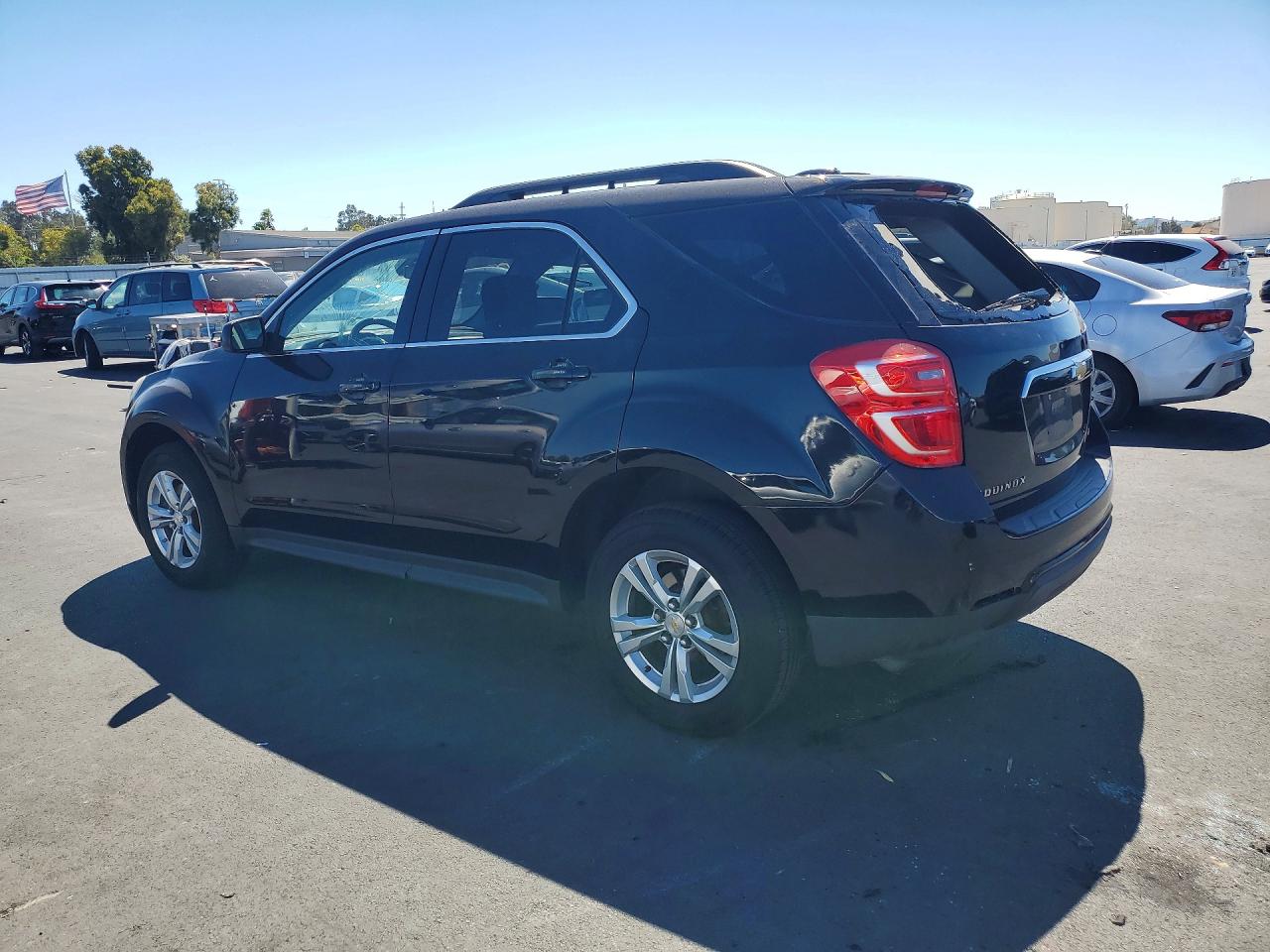 2017 CHEVROLET EQUINOX LT — снимка 2