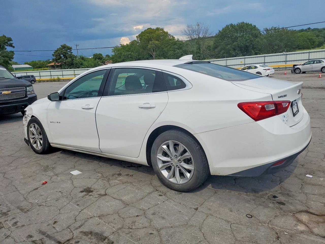 2023 CHEVROLET MALIBU LT — снимка 2