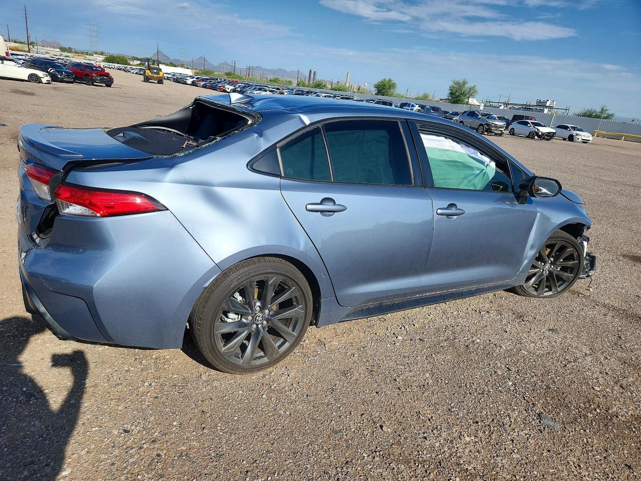 2026 TOYOTA COROLLA SE — снимка 3