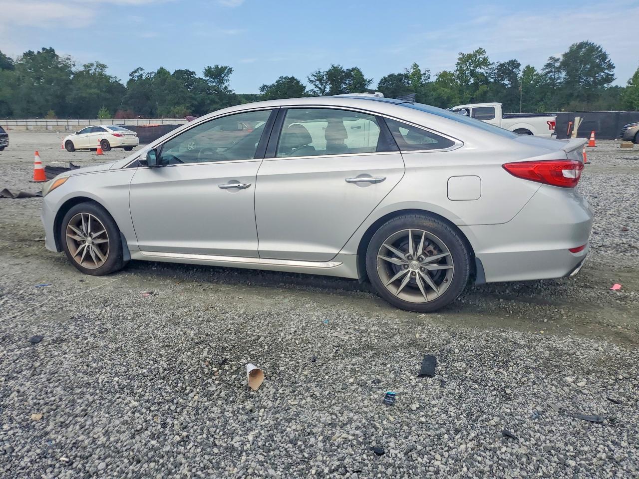 2015 HYUNDAI SONATA LIMITED 2.0T — снимка 2