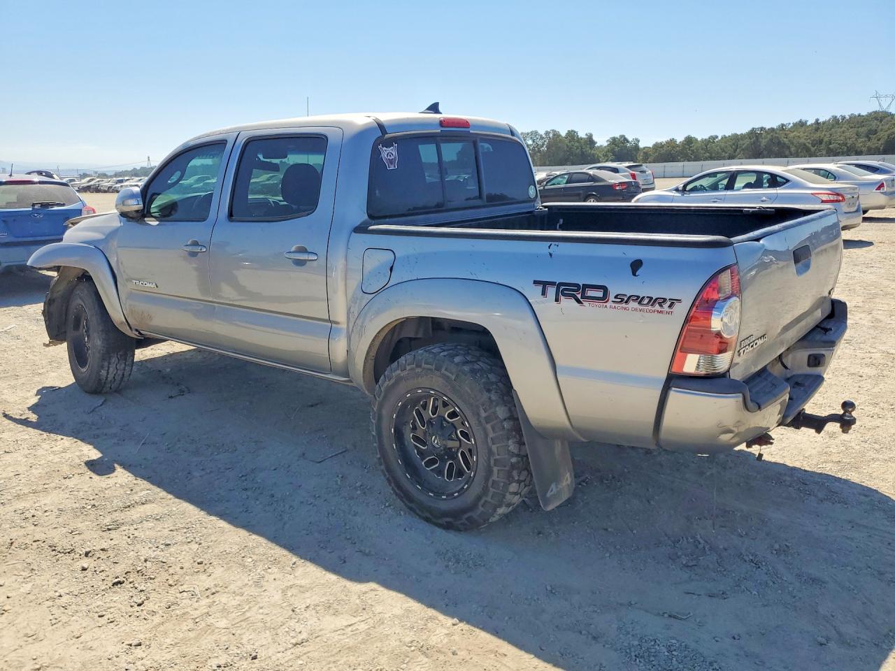 2015 TOYOTA TACOMA V6 — снимка 2