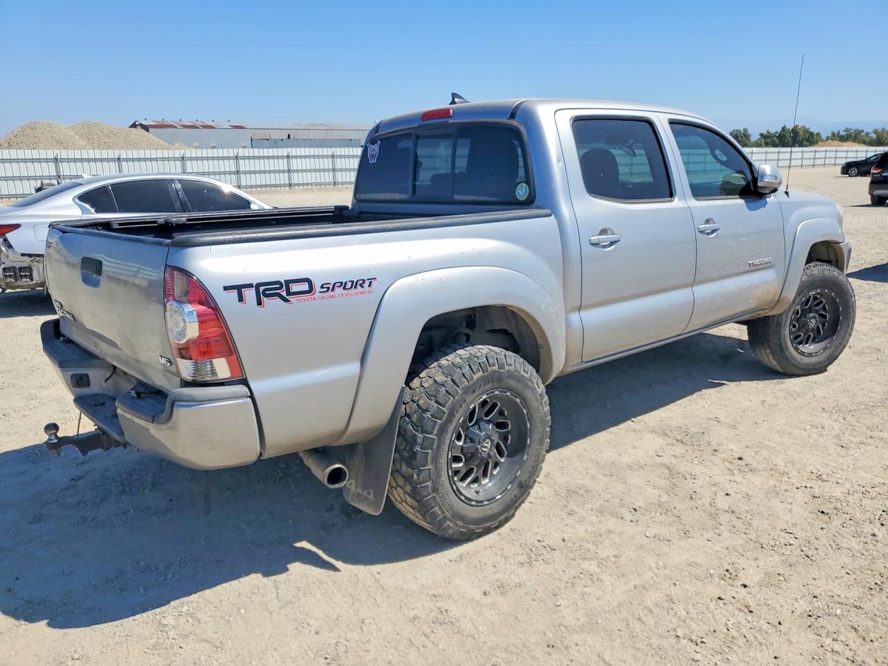 2015 TOYOTA TACOMA V6 — снимка 3