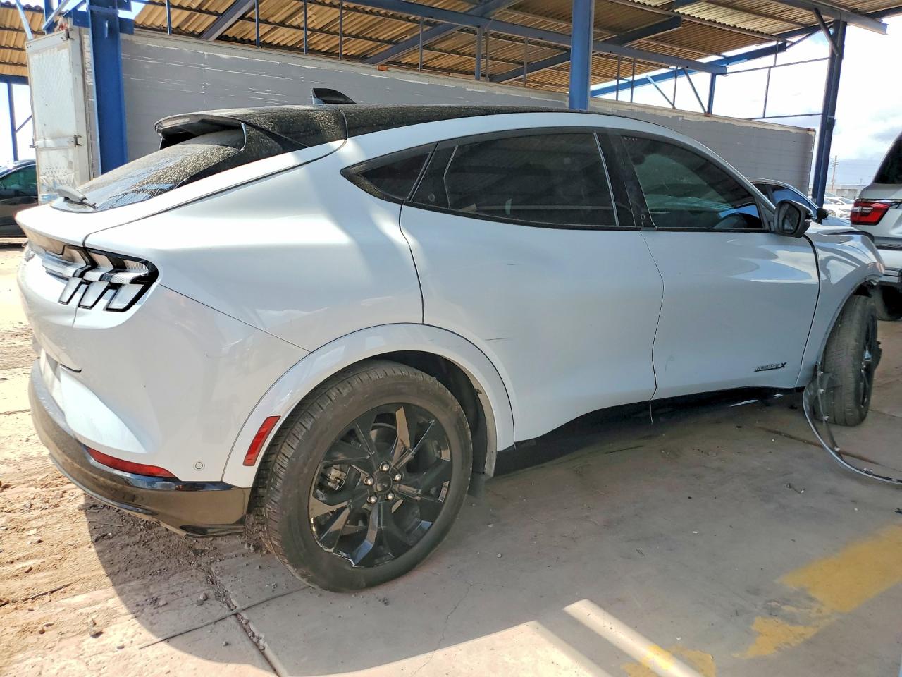 2022 FORD MUSTANG MACH-E PREMIUM — снимка 3