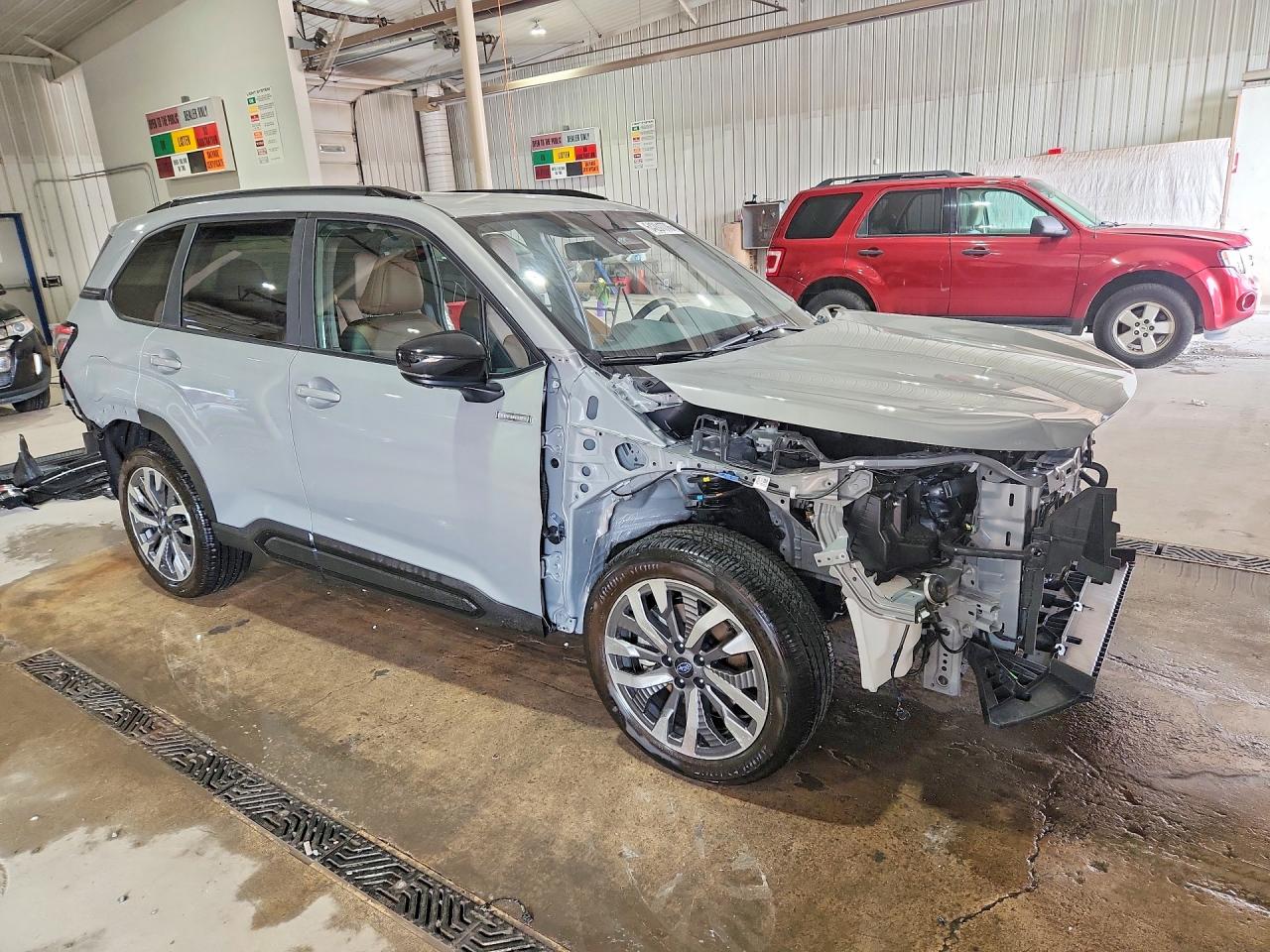 2025 SUBARU FORESTER TOURING — снимка 4