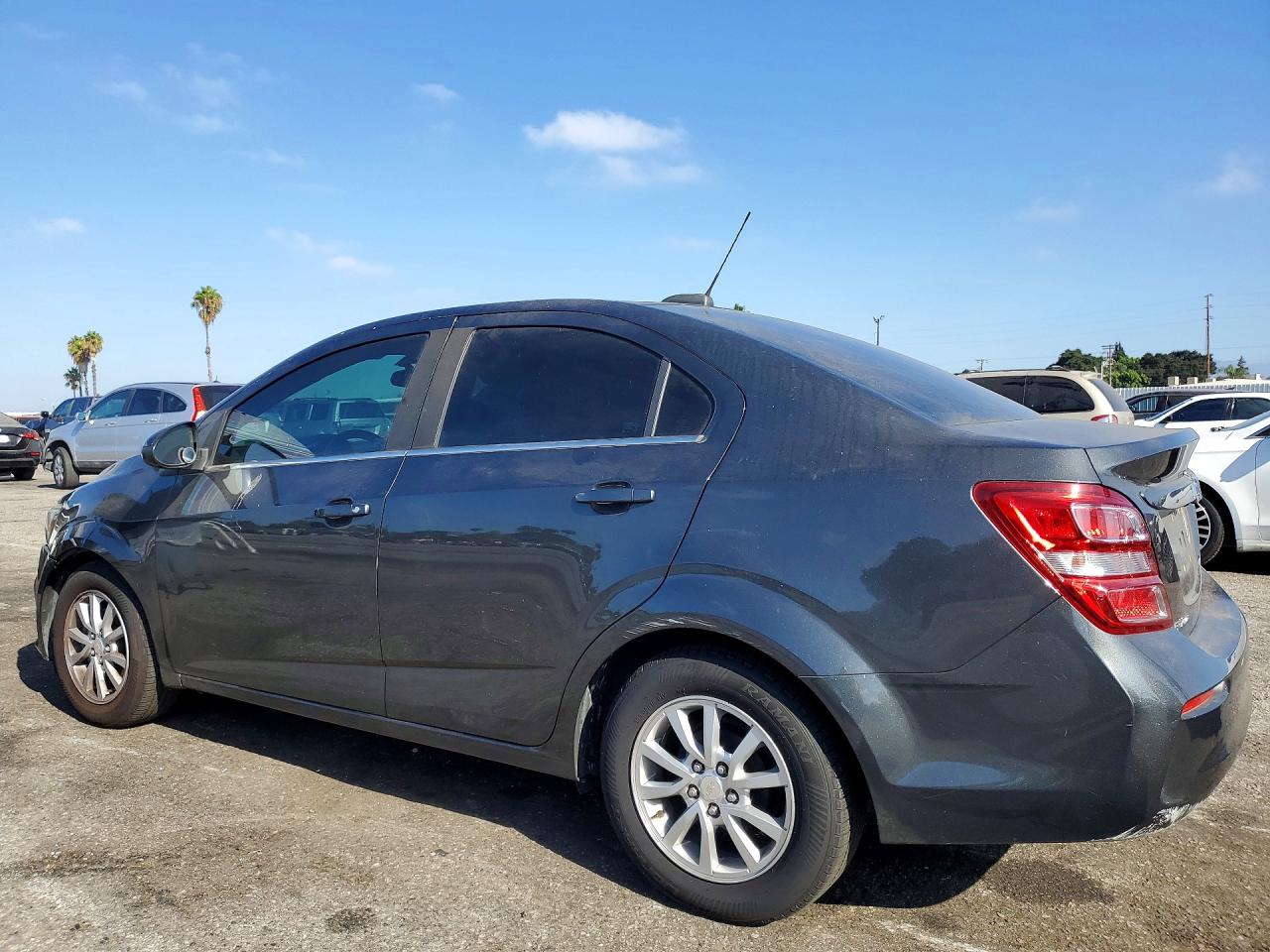 2017 CHEVROLET SONIC LT — снимка 2