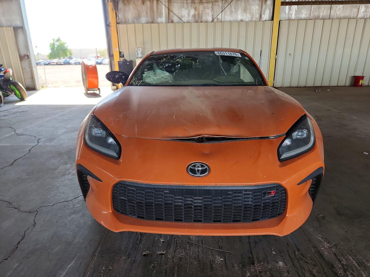 2023 TOYOTA GR86 10TH ANNIVERSARY SPECIAL EDITION — снимка 5