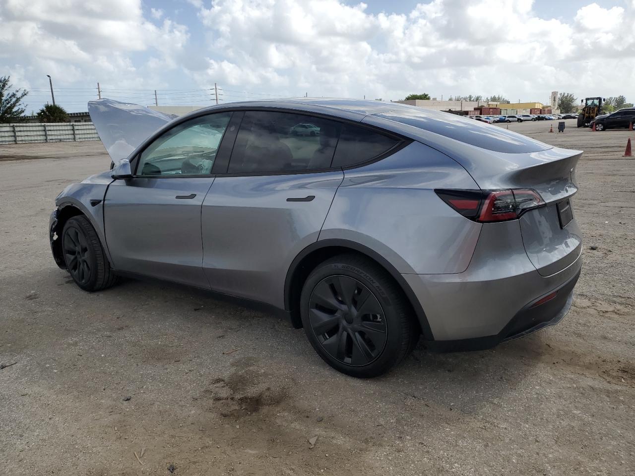 2024 TESLA MODEL Y — снимка 2