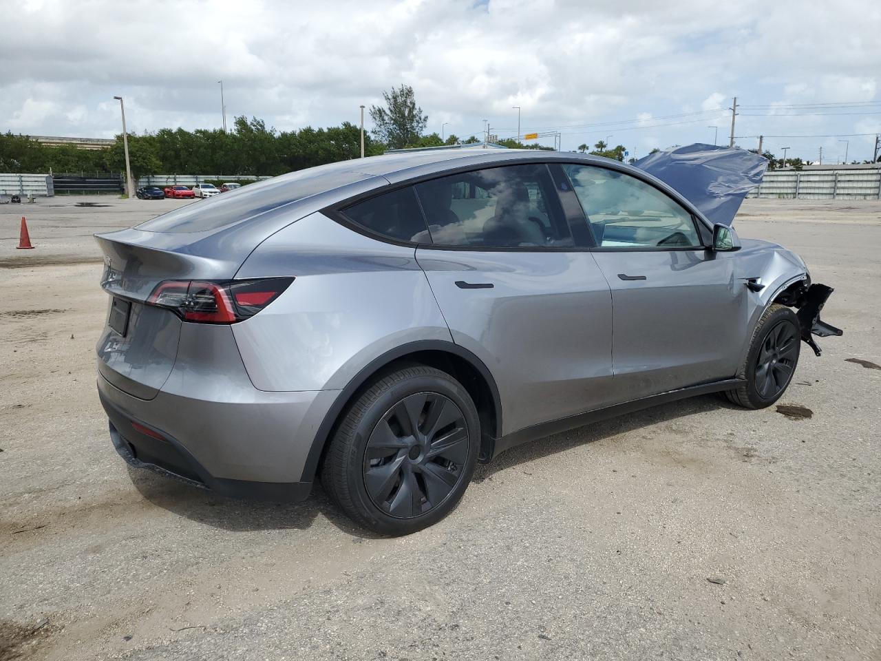 2024 TESLA MODEL Y — снимка 3