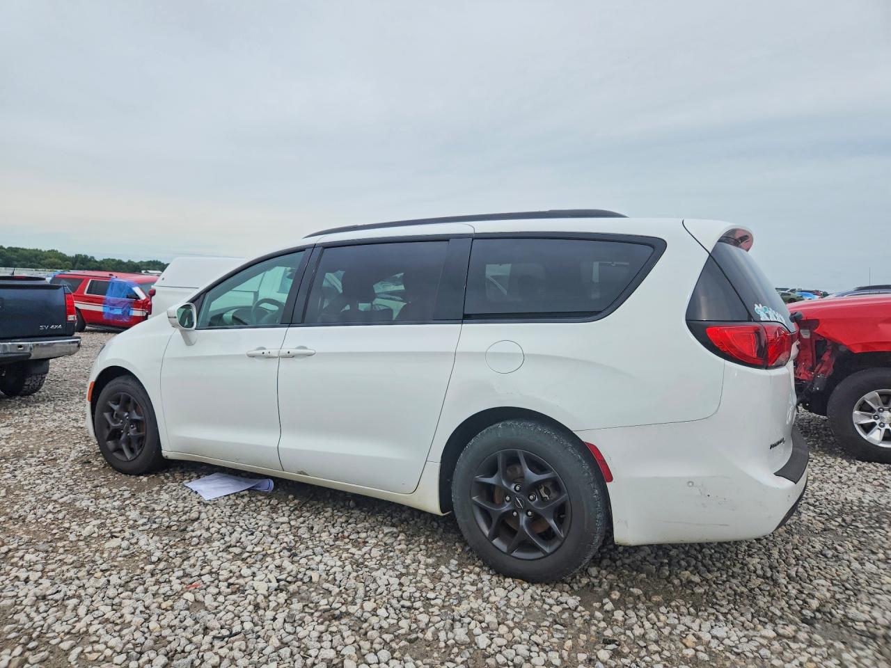 2018 CHRYSLER PACIFICA LIMITED — снимка 2