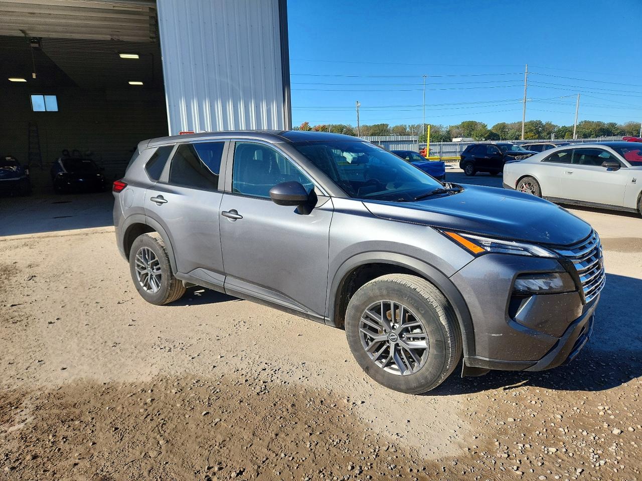 2026 NISSAN ROGUE SV — photo 4