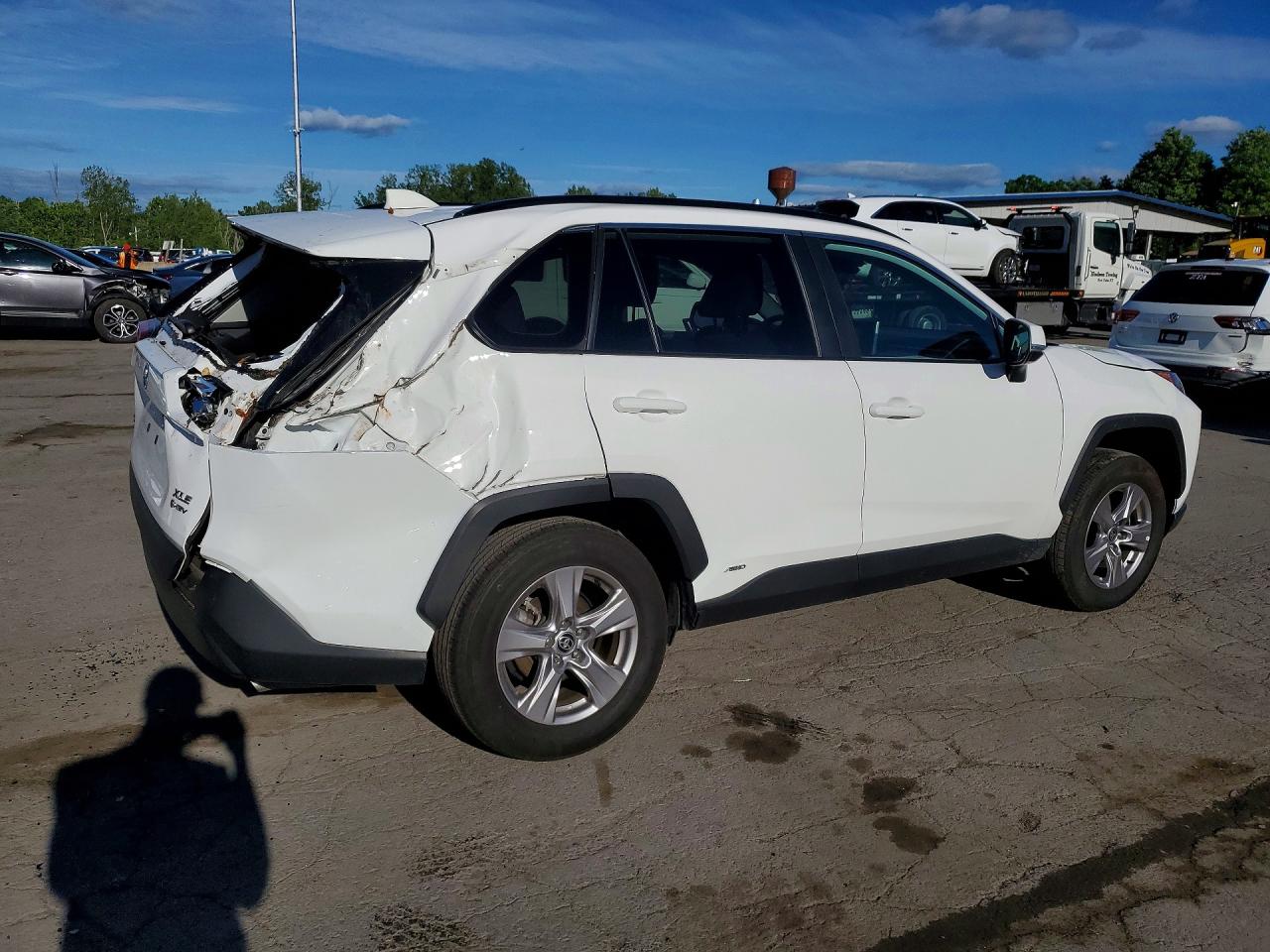 2025 TOYOTA RAV4 HYBRID XLE — снимка 3