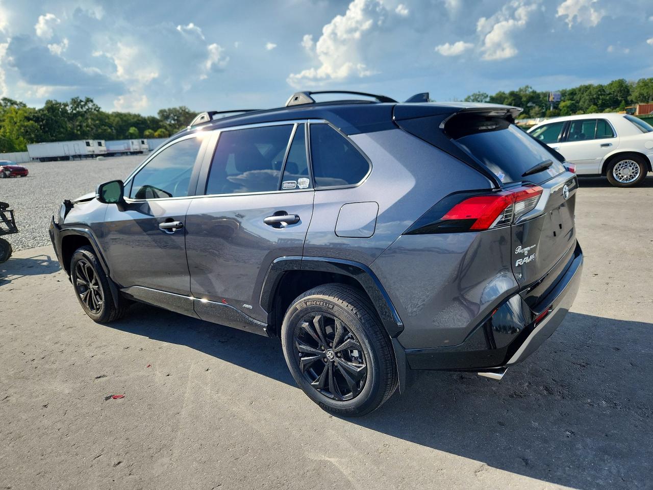2024 TOYOTA RAV4 XSE — снимка 2