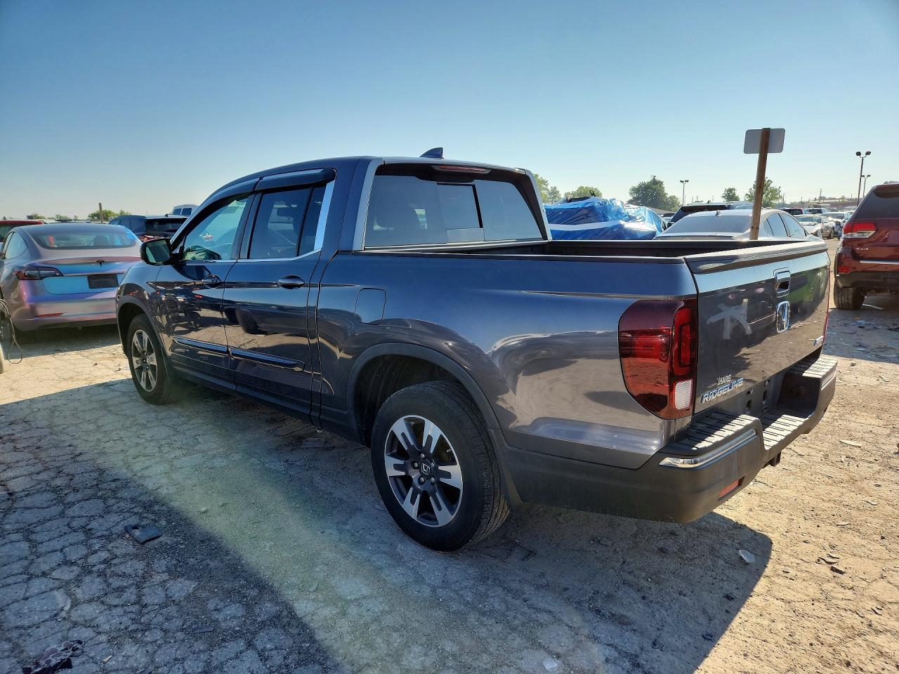 2019 HONDA RIDGELINE RTL — снимка 2