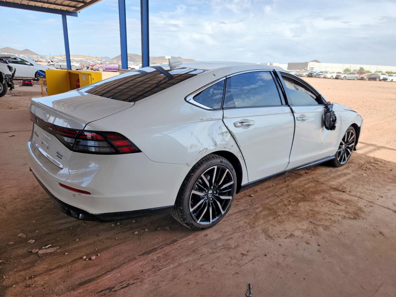 2025 HONDA ACCORD TOURING HYBRID — снимка 3