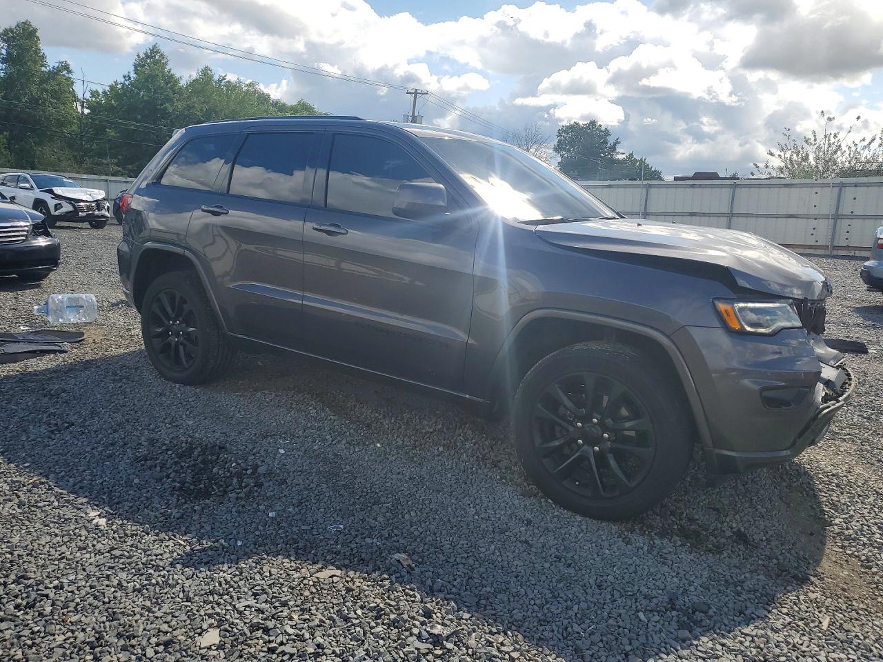 2020 JEEP GRAND CHEROKEE LAREDO — снимка 4