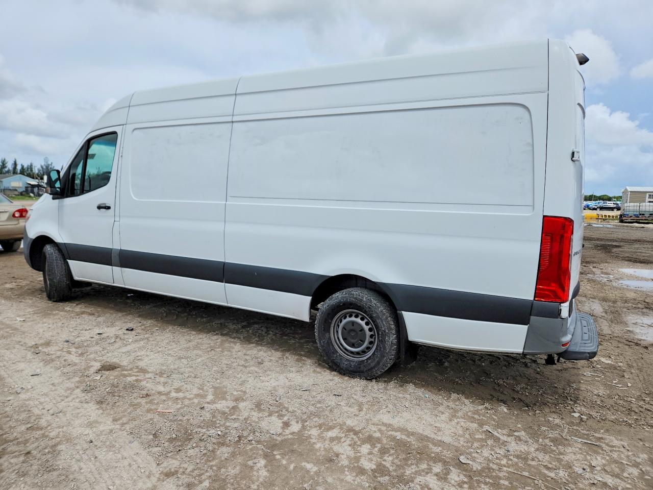 2022 MERCEDES-BENZ SPRINTER 2500 — снимка 2
