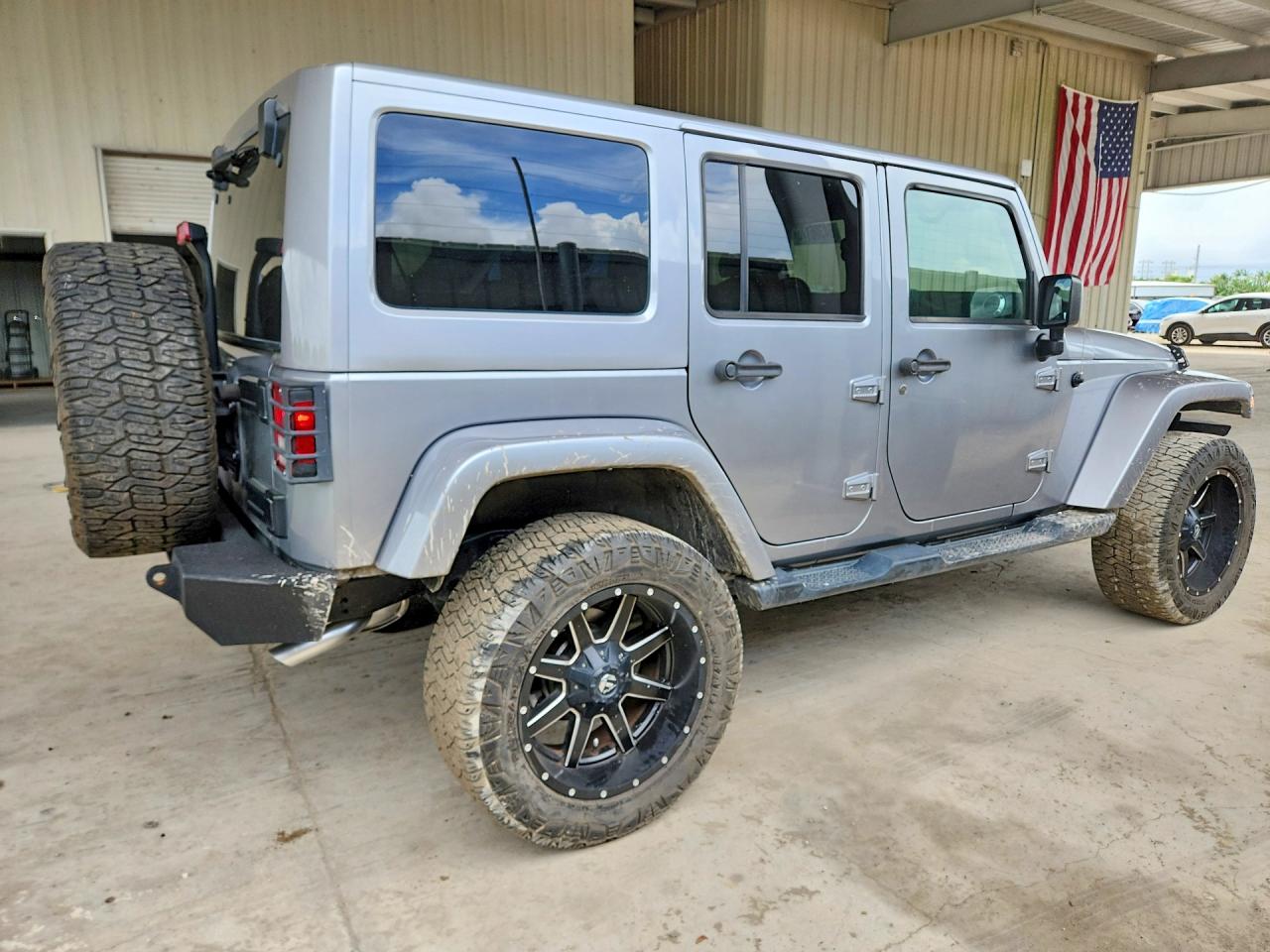 2017 JEEP WRANGLER UNLIMITED SAHARA — снимка 3
