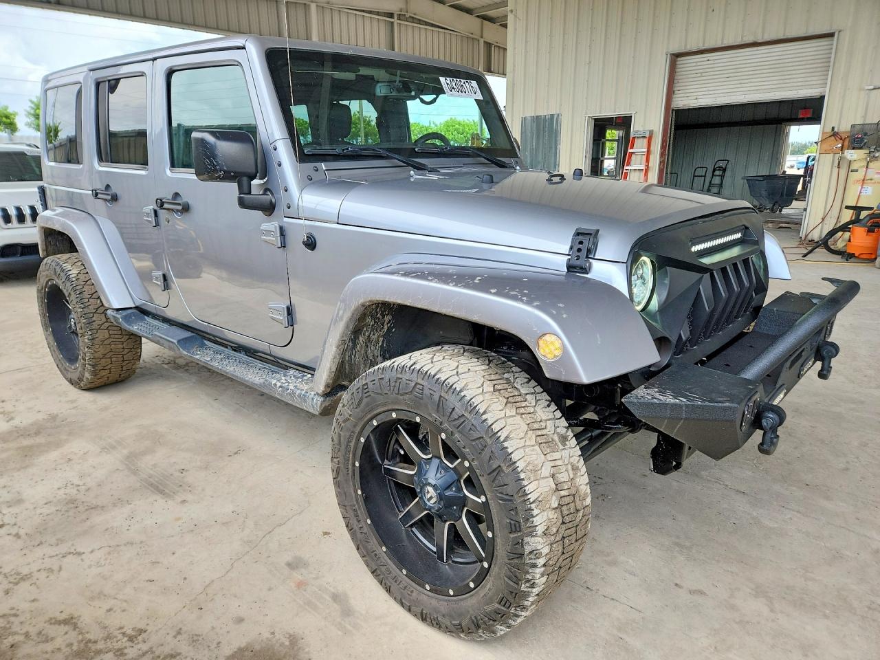 2017 JEEP WRANGLER UNLIMITED SAHARA — снимка 4