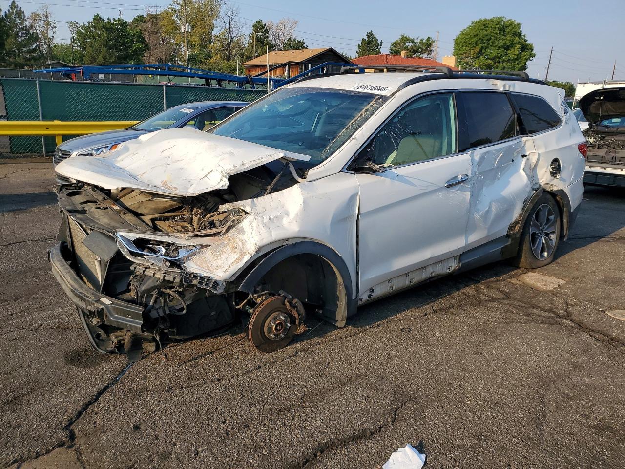 2016 HYUNDAI SANTA FE SE