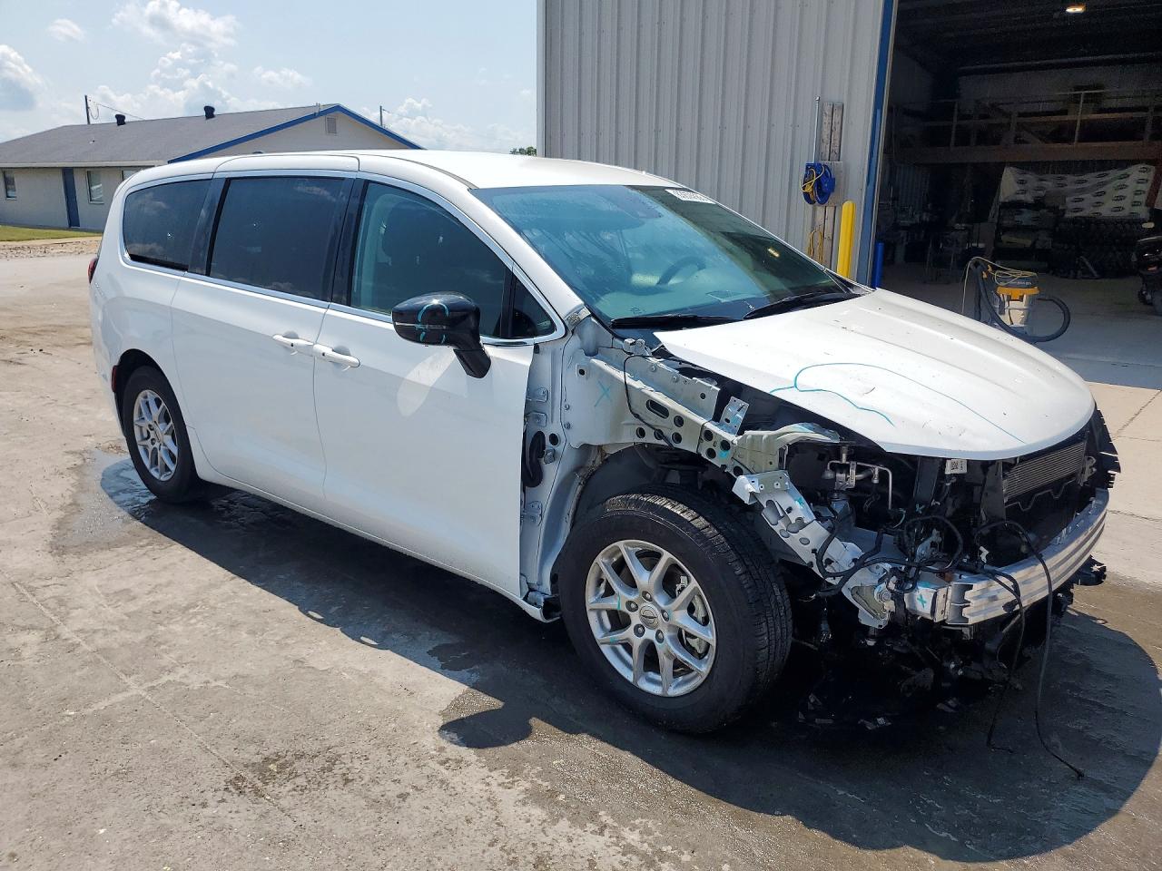2024 CHRYSLER PACIFICA TOURING L — снимка 4