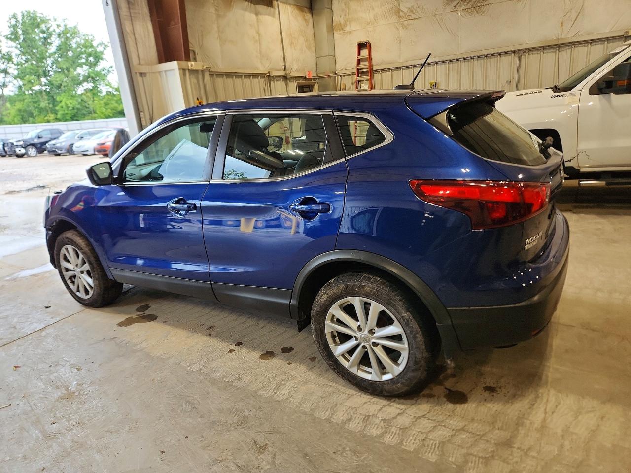 2017 NISSAN ROGUE SPORT S — снимка 2