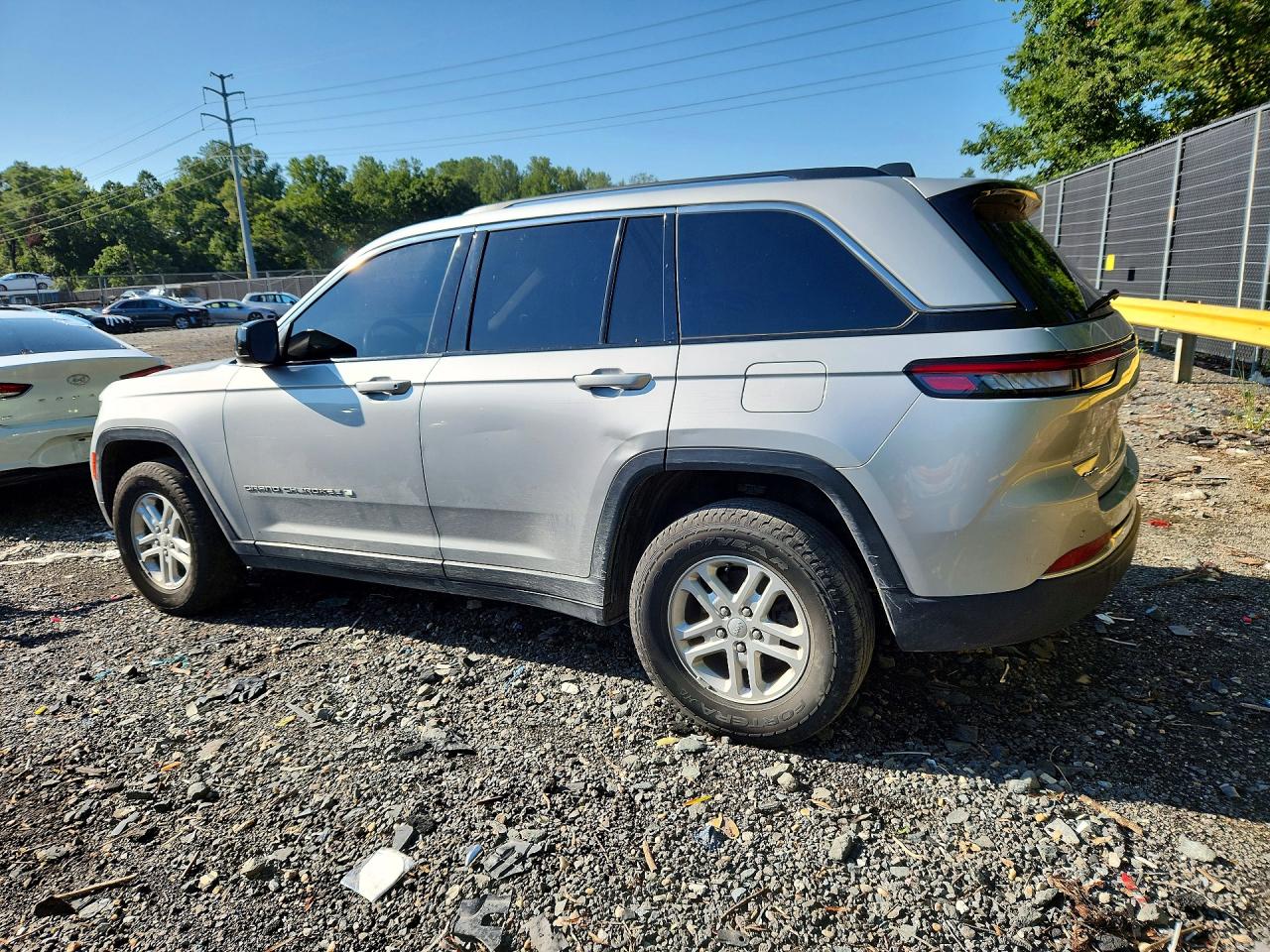 2023 JEEP GRAND CHEROKEE LAREDO — снимка 2
