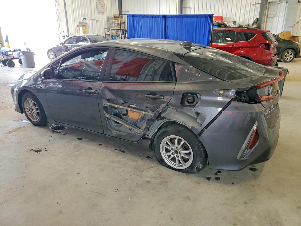 2021 TOYOTA PRIUS PRIME LE — снимка 2
