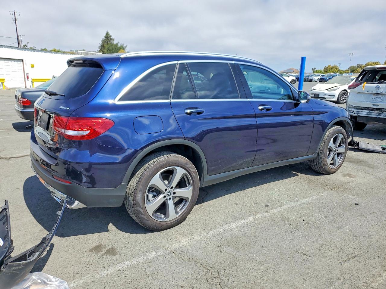 2019 MERCEDES-BENZ GLC 300 4MATIC — снимка 3