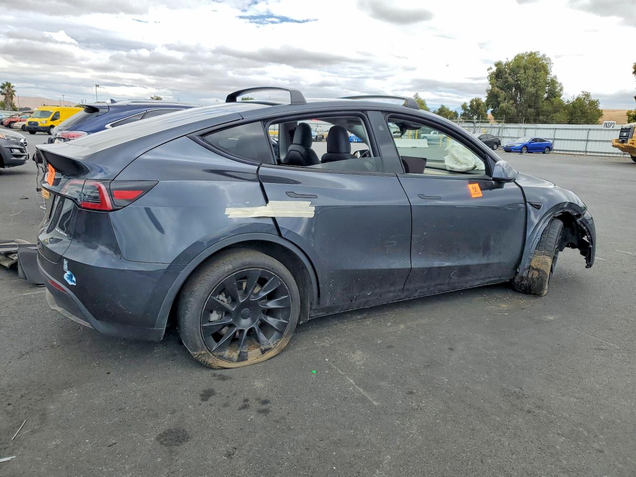 2024 TESLA MODEL Y — снимка 3